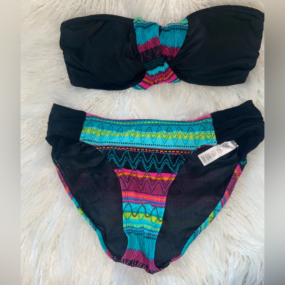 Athleta Black and Multicolor Patterned Bottoms